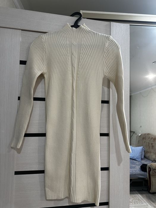 Платье вязонное Карейкое