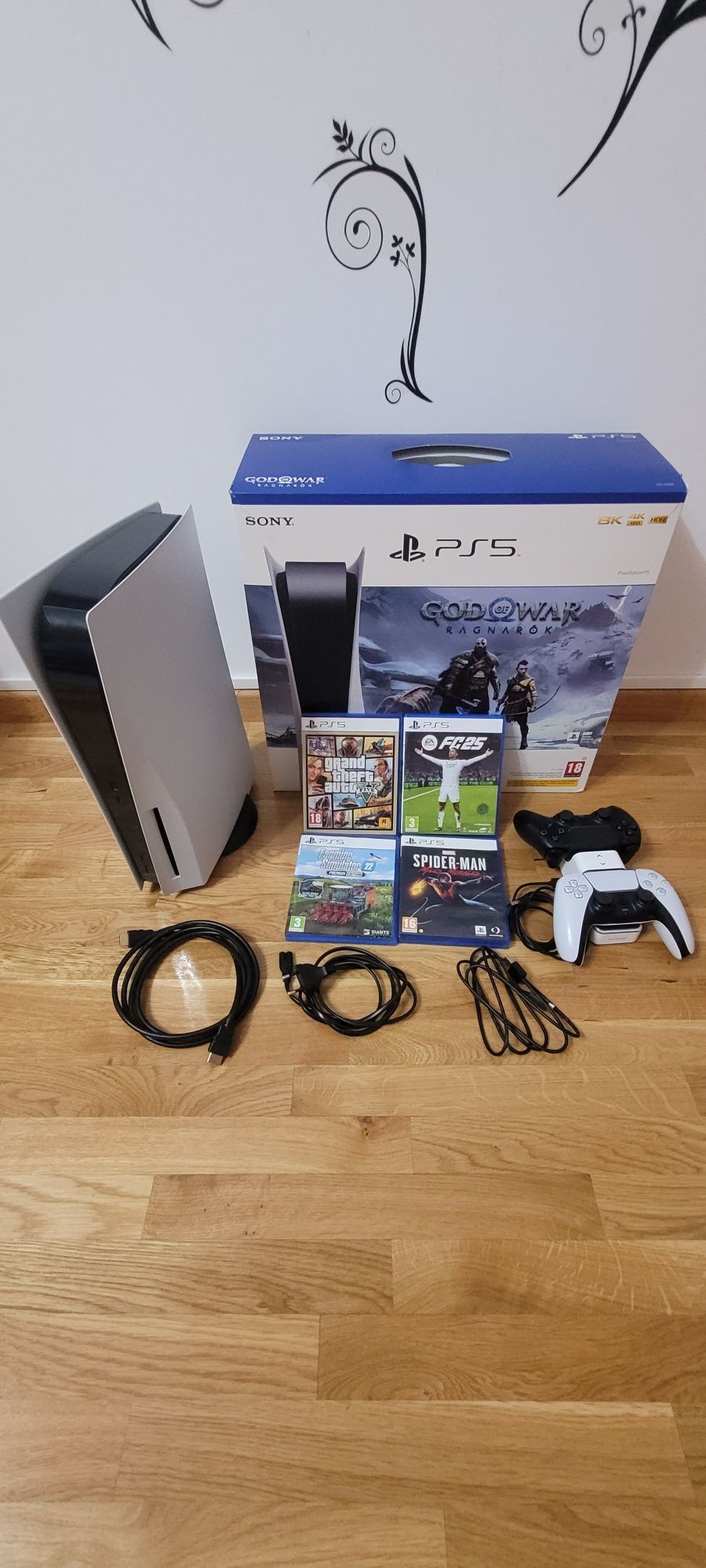 Vând PlayStation 5 cu disk