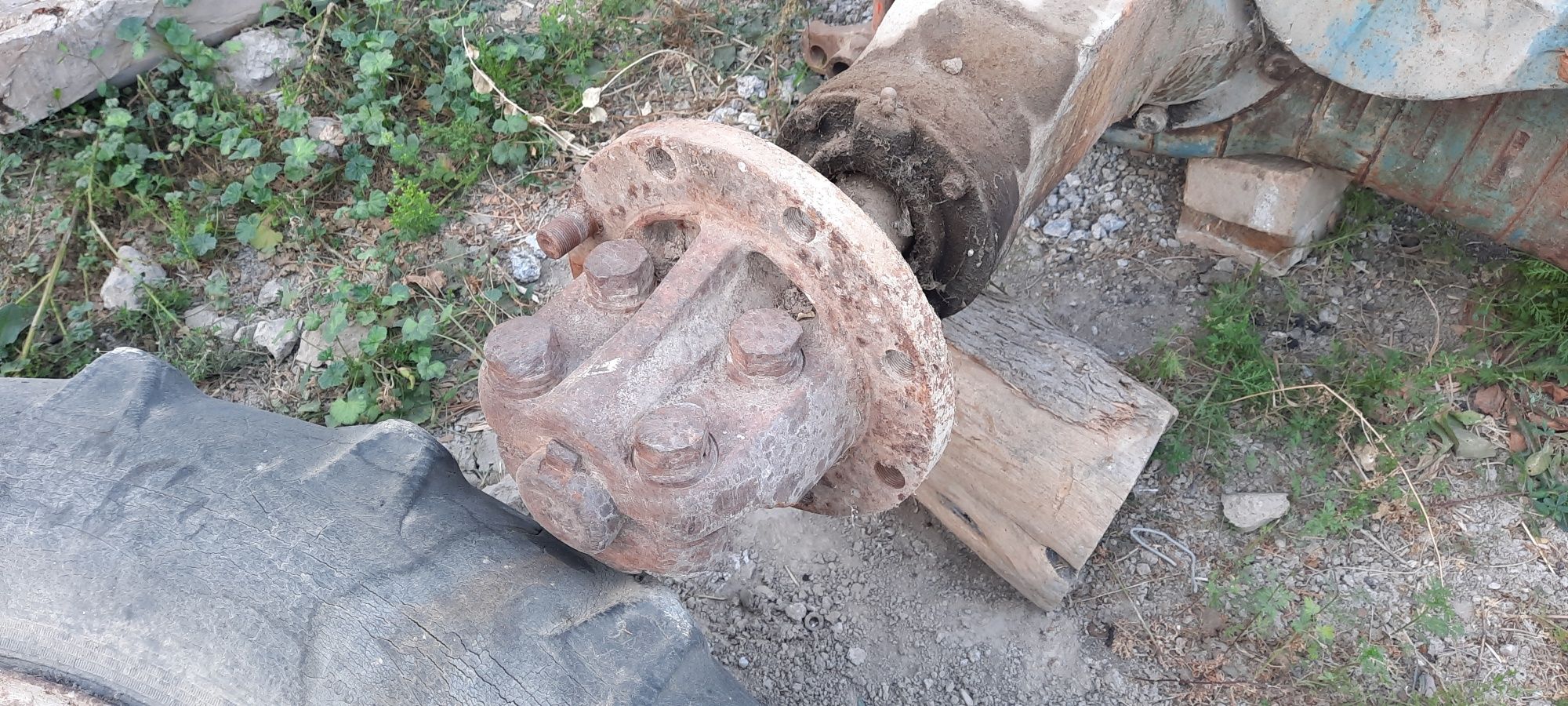 T28 traktorni zabchaslari