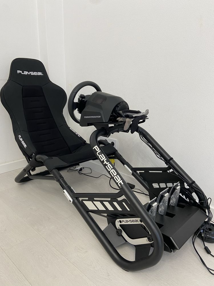 Игровой руль + кокпит.