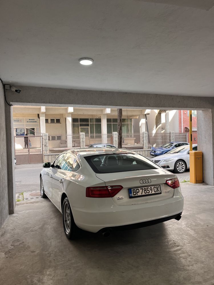 Audi A5 din 2011 motor 2.0 benzina CUTIE AUTOMATA euro 5