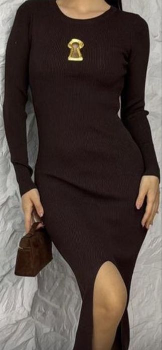 Продам новые платья размер стандарт