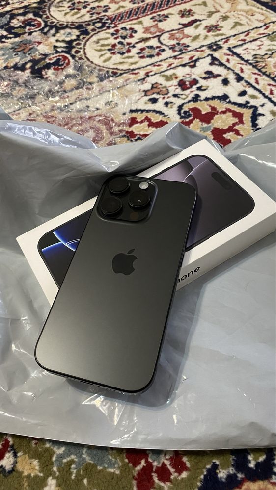 iPhone 16 про 256 гб