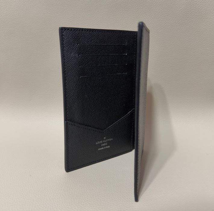 Port pasaport/portofel Louis Vuotton Barbatesc NOU