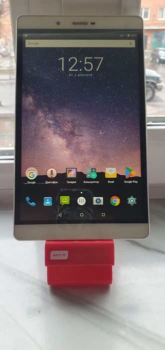 Планшет Philips 4 G