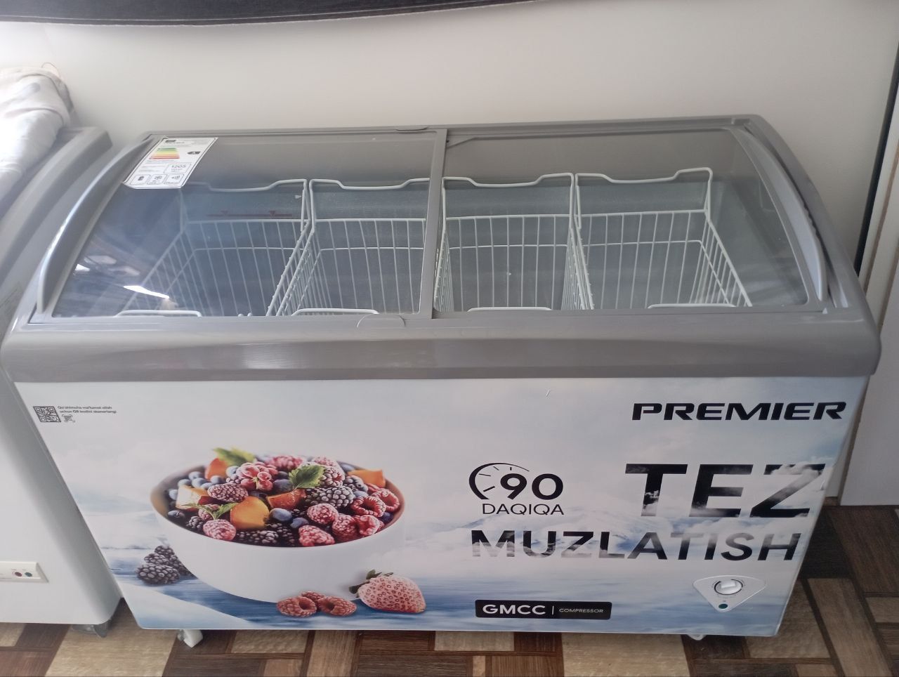 Primer morozilnik sotiladi