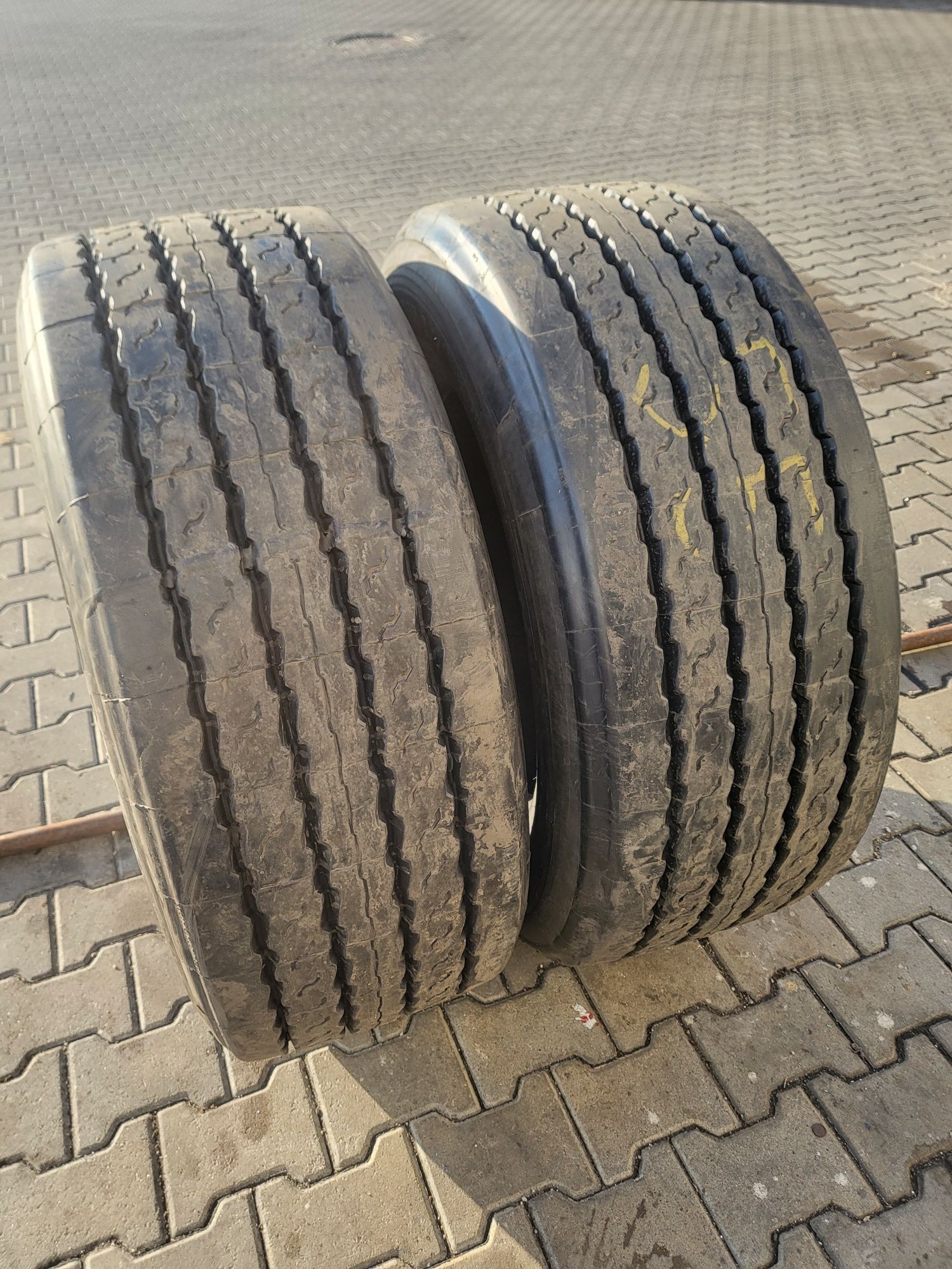 Anvelope camion resapate Michelin 385 55 22,5