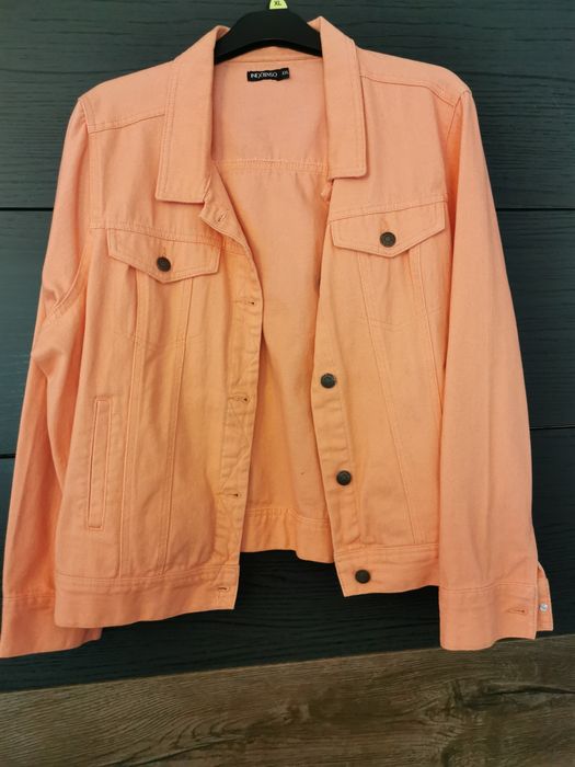 De vânzare geaca de blugi dama