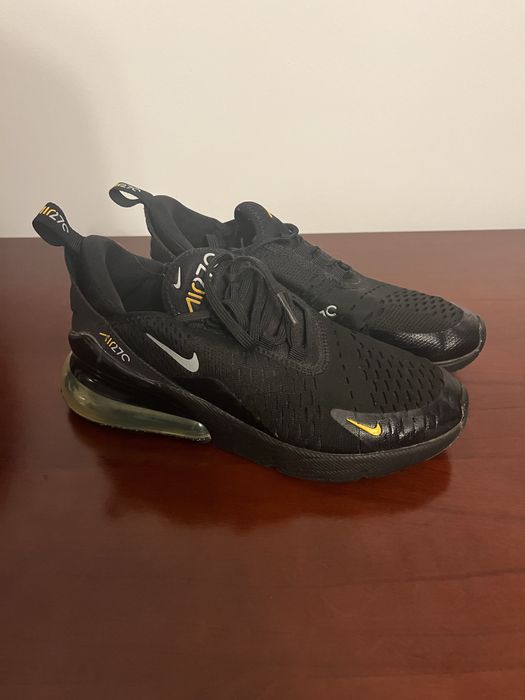 Adidasi nike Air 27C