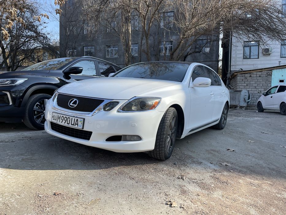 Продаётся Lexus GS300