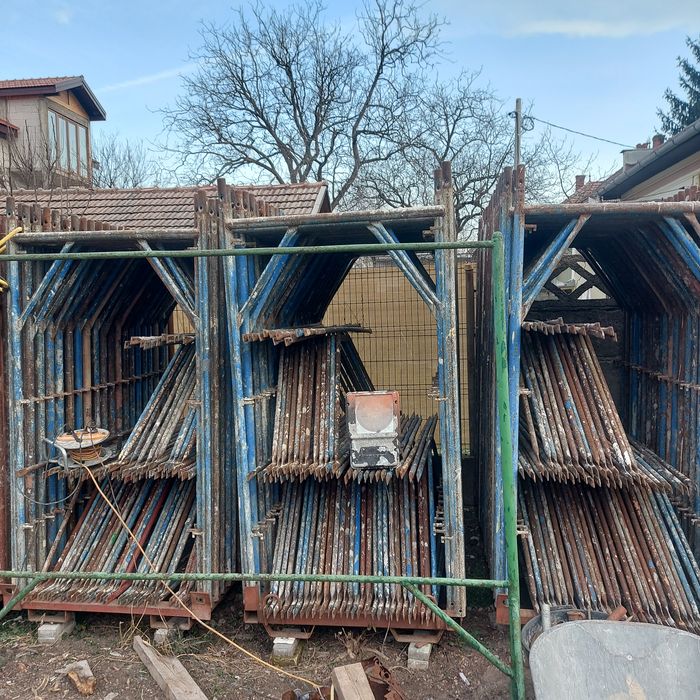 Schela metalica stare foarte bună