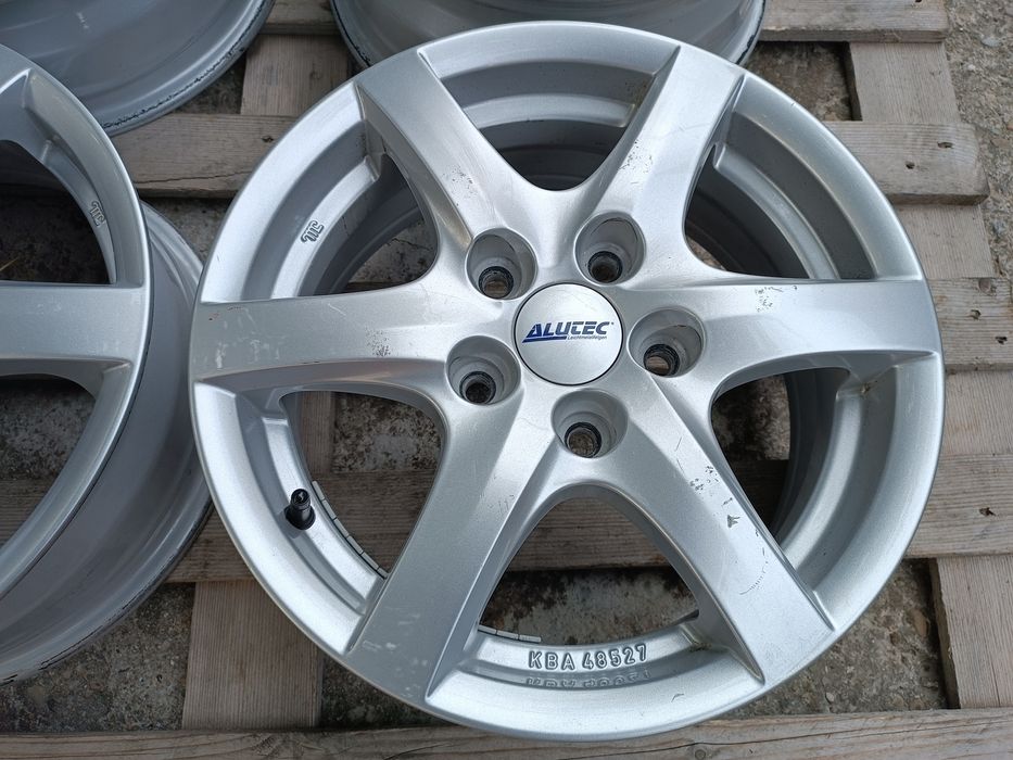 Лети джанти 15ки 5х114.3 Alutec