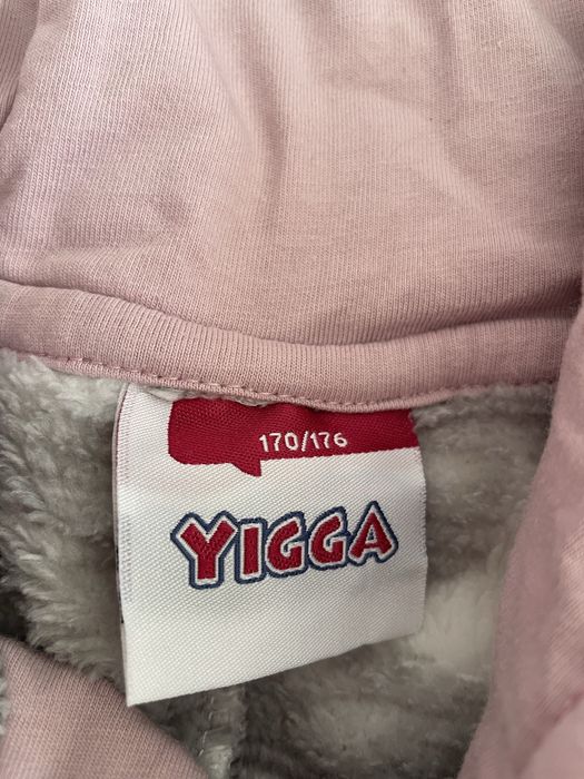 Pijama pufoasă tip salopeta 170-176