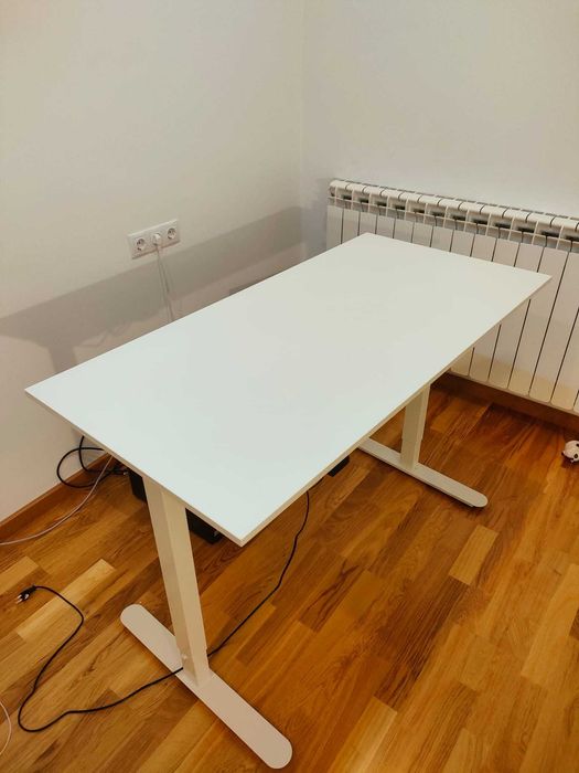Vand masa de birou reglabila electric inaltime 60x120 alba cu garantie