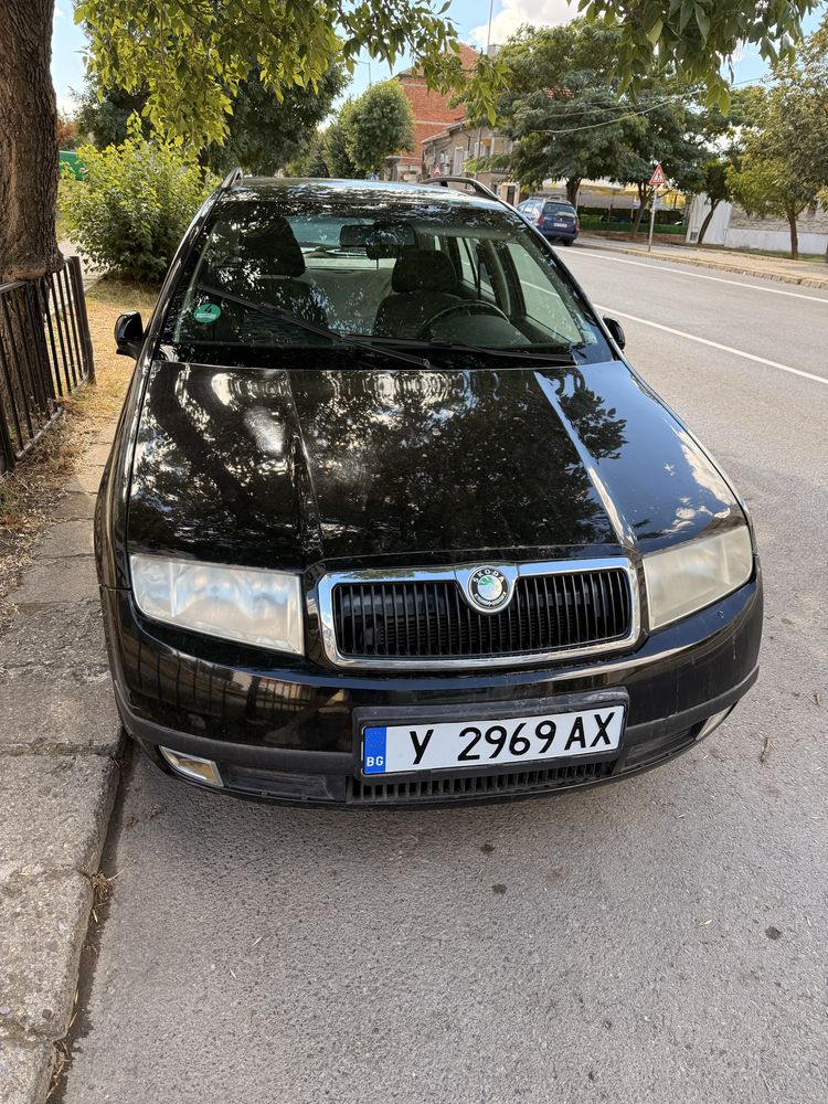 Продавам Skoda Fabia