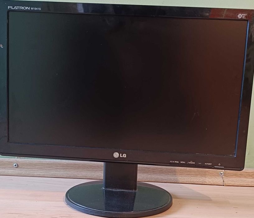 Vand Monitor Lg .