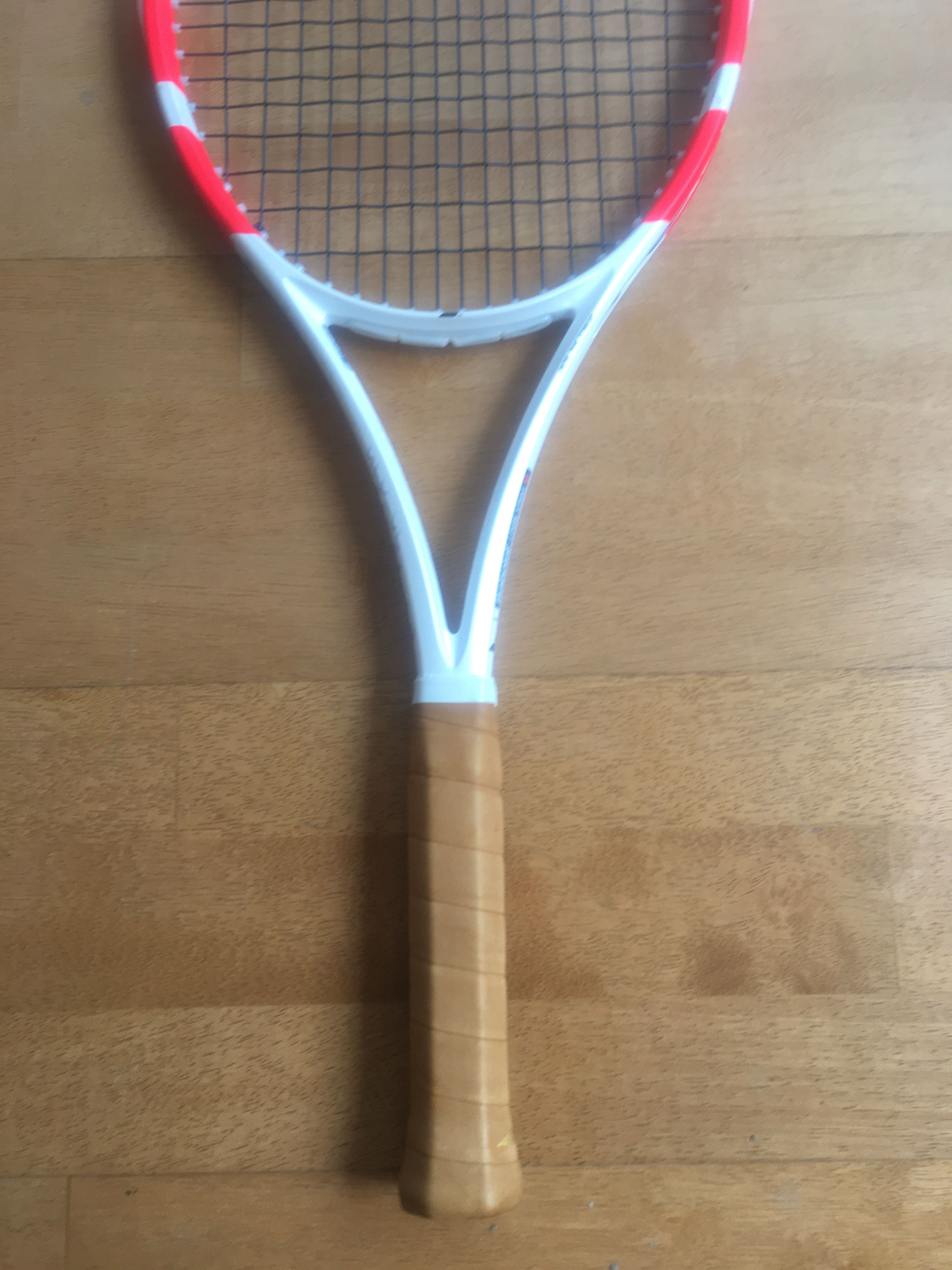 Babolat Pure Strike 97 in 310 gr Grip 4