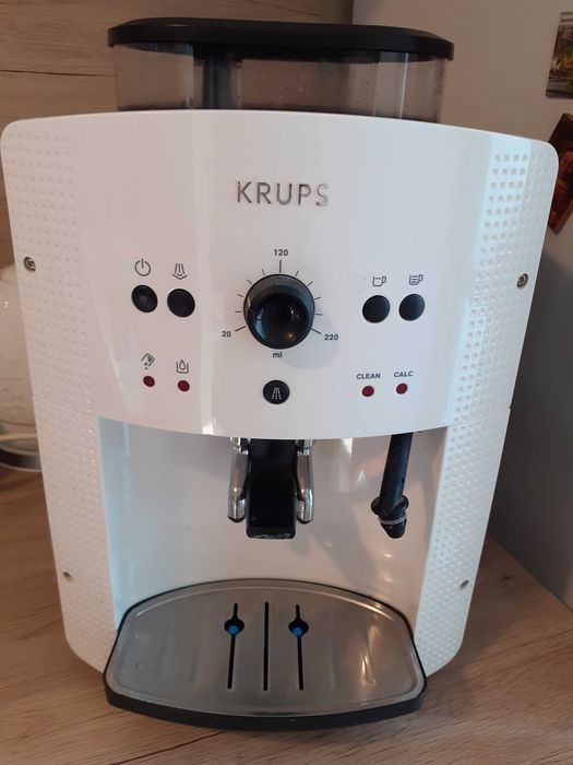 Кафе автомат KRUPS Espresseria AUTOMATIC SERIE EA80 EA81