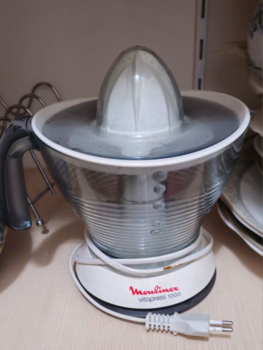 Продам соковыжималку Moulinex