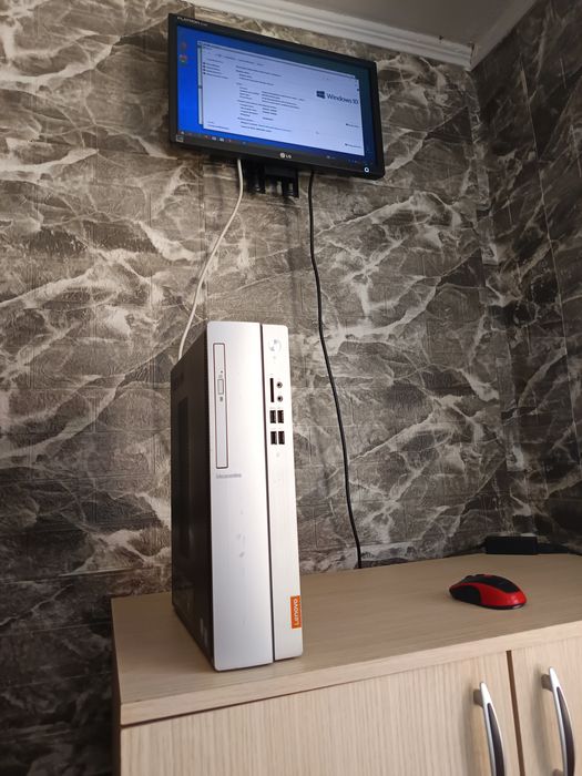 Intel Pentium Silver J5005 1.50 GHz, 8 GB RAM și Hard 1 TB.