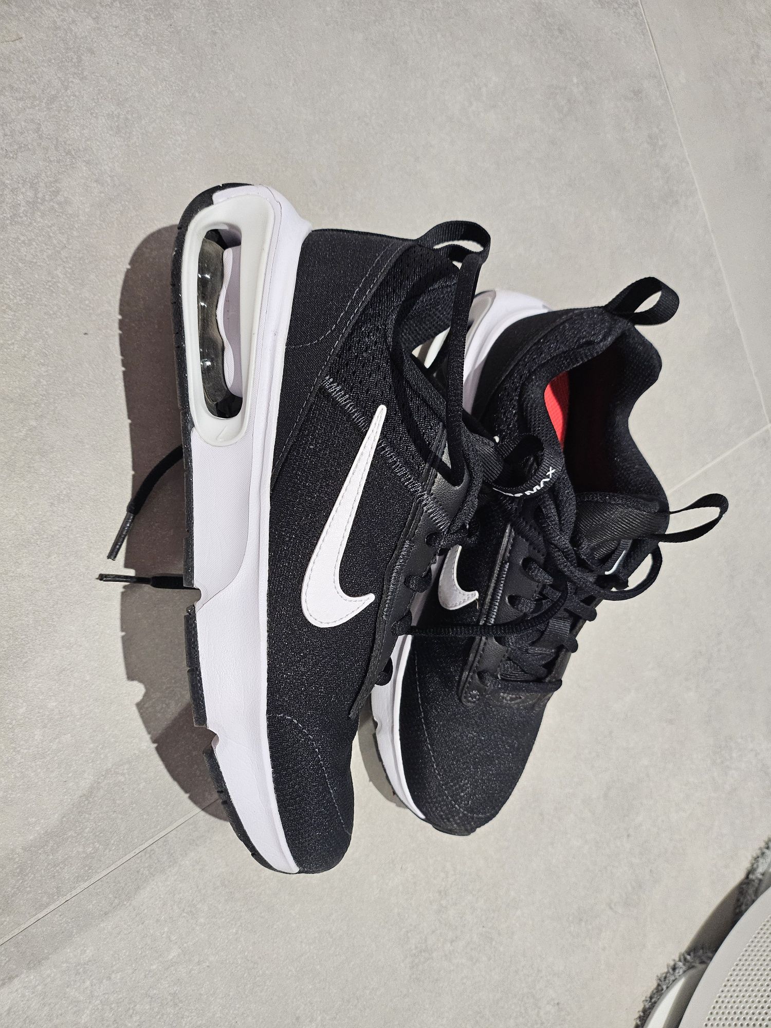 Дамски маратонки Nike