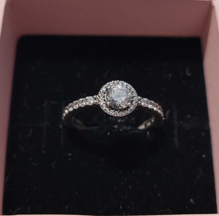 Inel Pandora din argint cu halo si cubuc zirconia