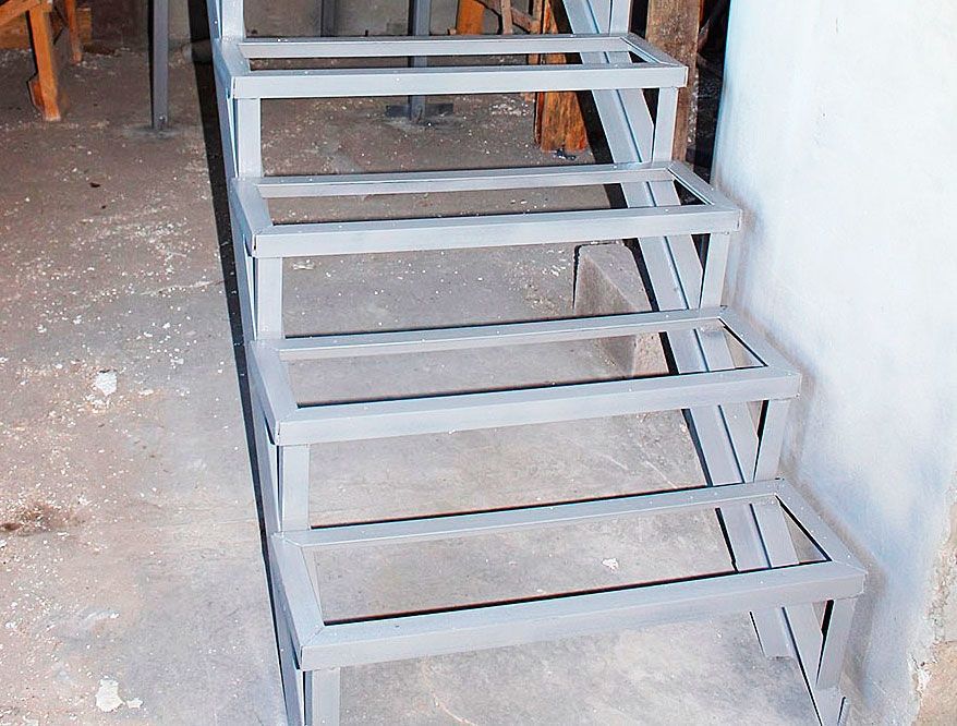 Металдан лестница ва Хар хил конструкциялар киламиз