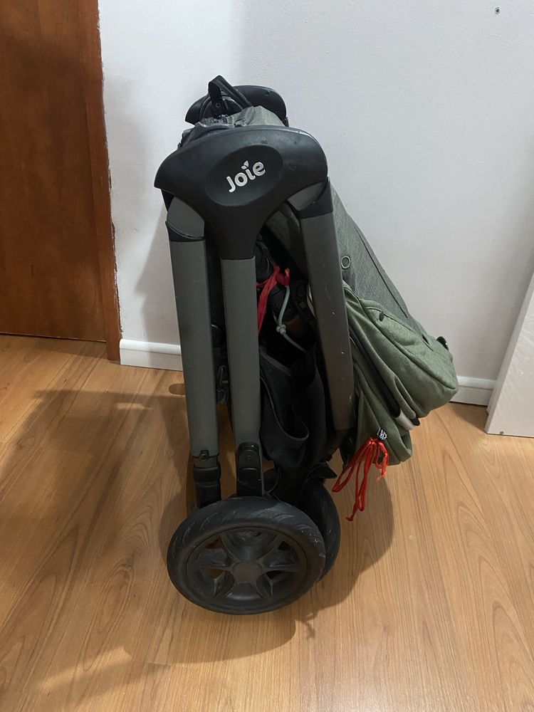 Carucior Finiti Signature 3 in 1, Pine, Joie- landou si partea sport
