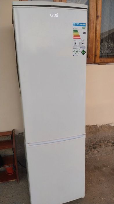 холодилник  Артел