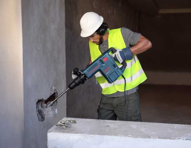 ПОД НАЕМ Къртач BOSCH PROFESSIONAL GSH 11 E/16,8J/ 10 кг/ гр. Казанлък
