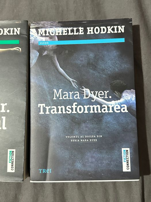 Primele 2 carti din trilogia Mara Dyer