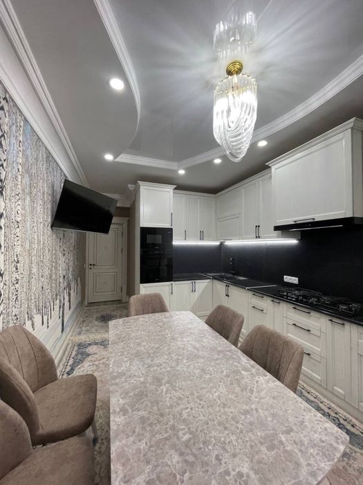 3 комнатная Квартира 110 кв.м в супер локации Узбум, 5 минут до сквера