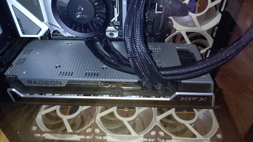 AMD RX 7900 XTX 24gb