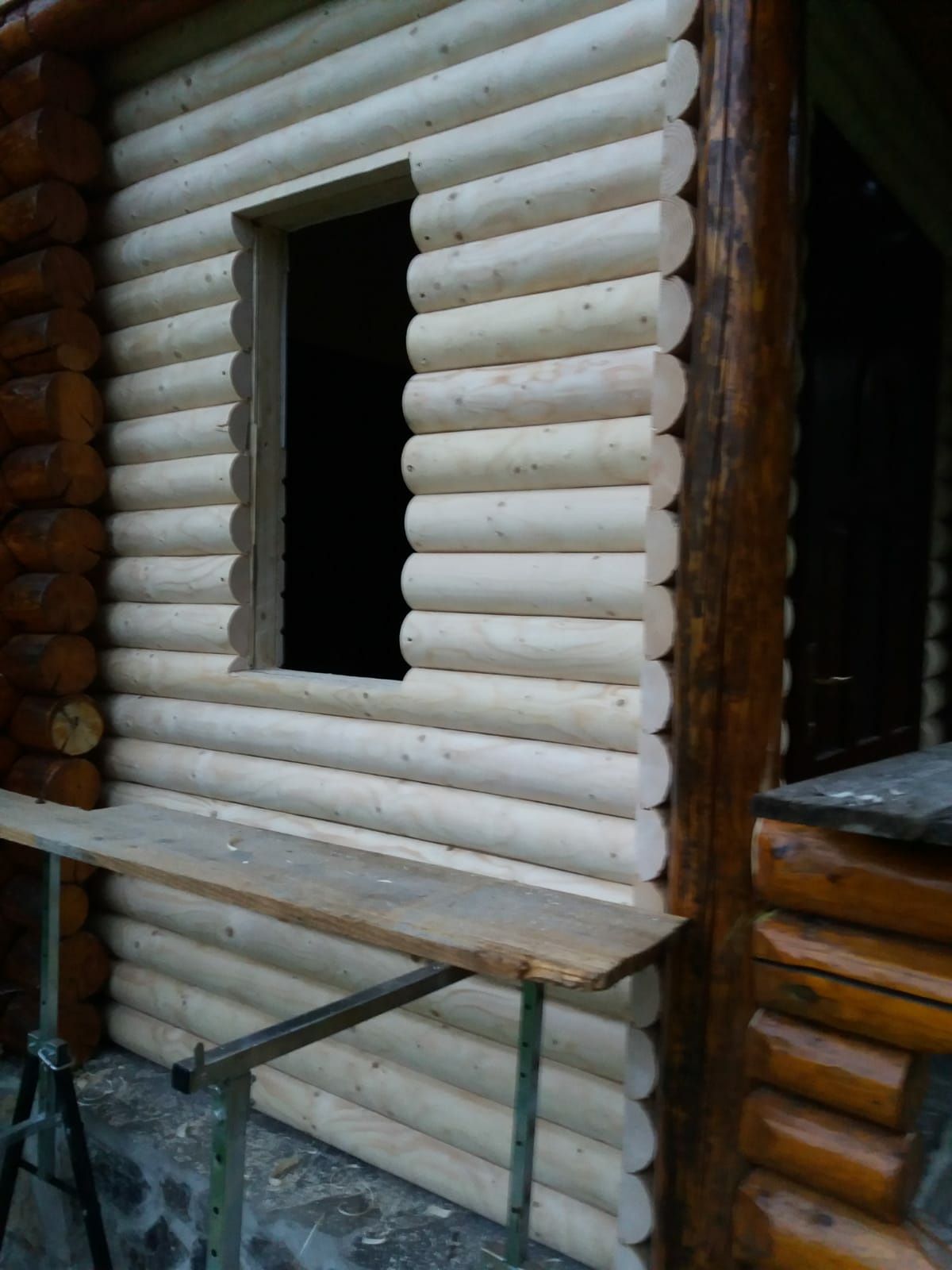 Lemn rotund pentru cabane , mansarde , foisoare