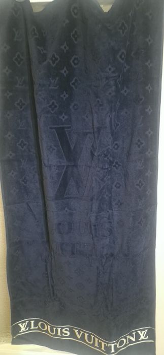 LOUIS VUITTON-Хавлиени Кърпи.