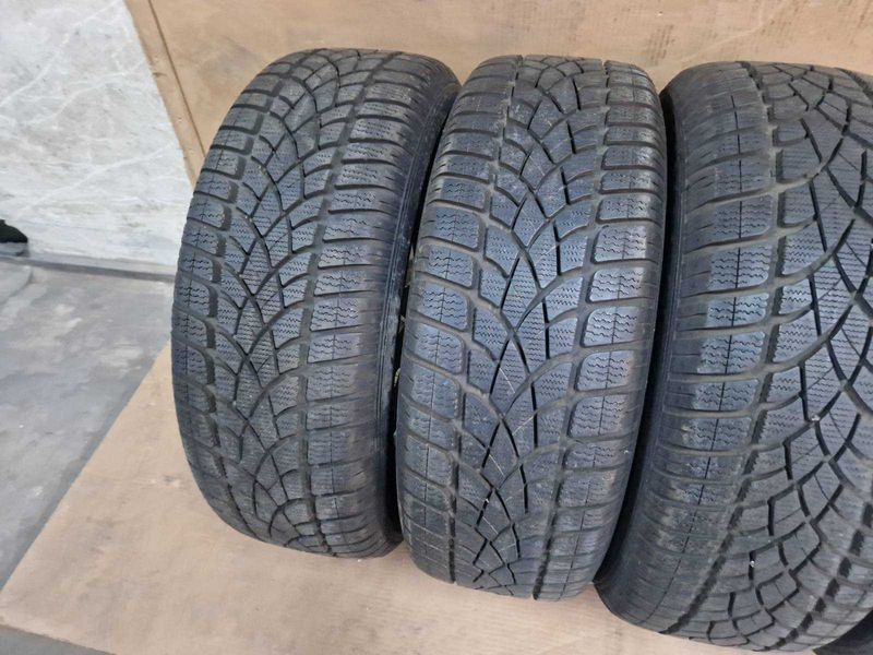 4 броя Dunlop R18 235/55/ 
зимни гуми 
DOT1121