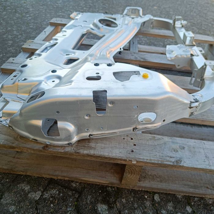 Предна лява врата BMW I3