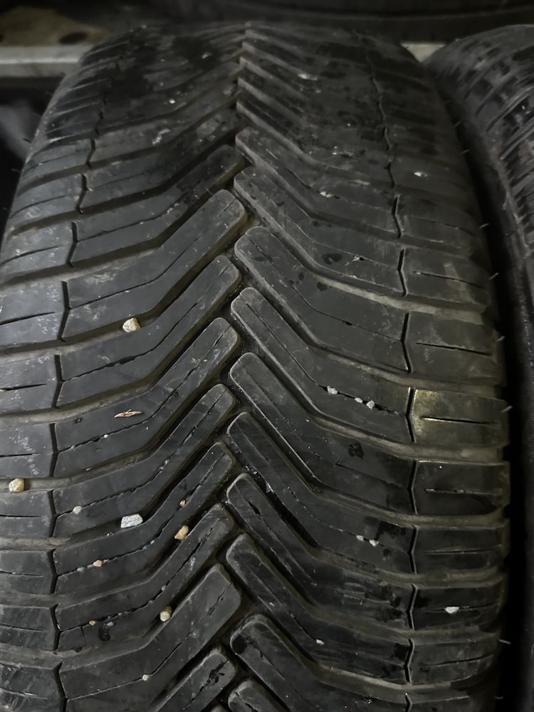 Anvelope 215/55 R17 MICHELIN de All season