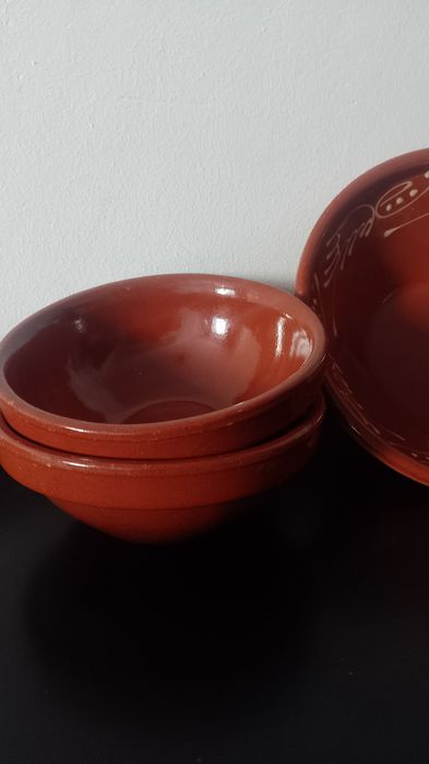 Castroane vintage de lut.