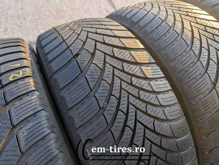 SET 4 Anvelope Iarna 205/55 R16 SEMPERIT Speed Grip 5 91T