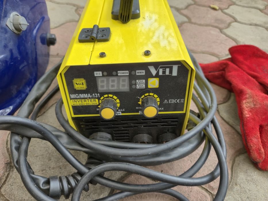 Aparat de sudura Velt Mig MMA 131, kit complet de suruda