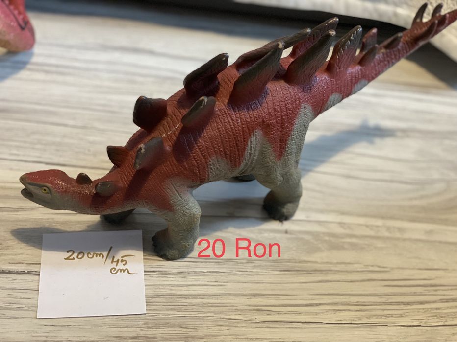 Dinozauri in stare foarte buna