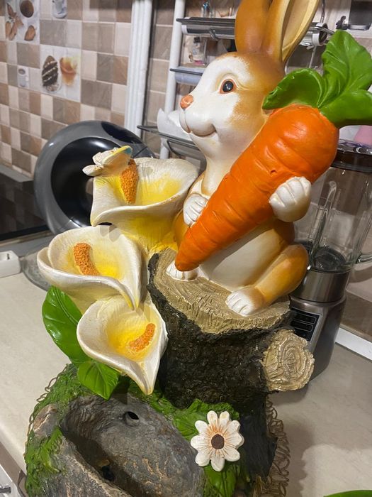 Vand fântână arteziana