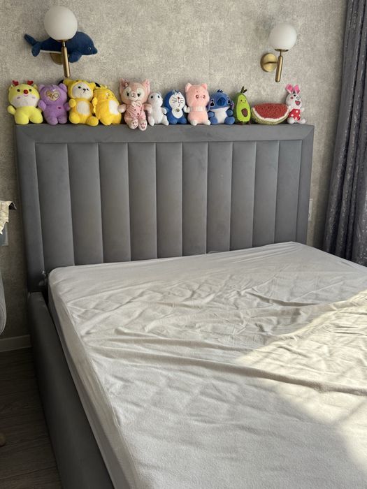 Продается кровать 180*200 подъемный механизм + матрас