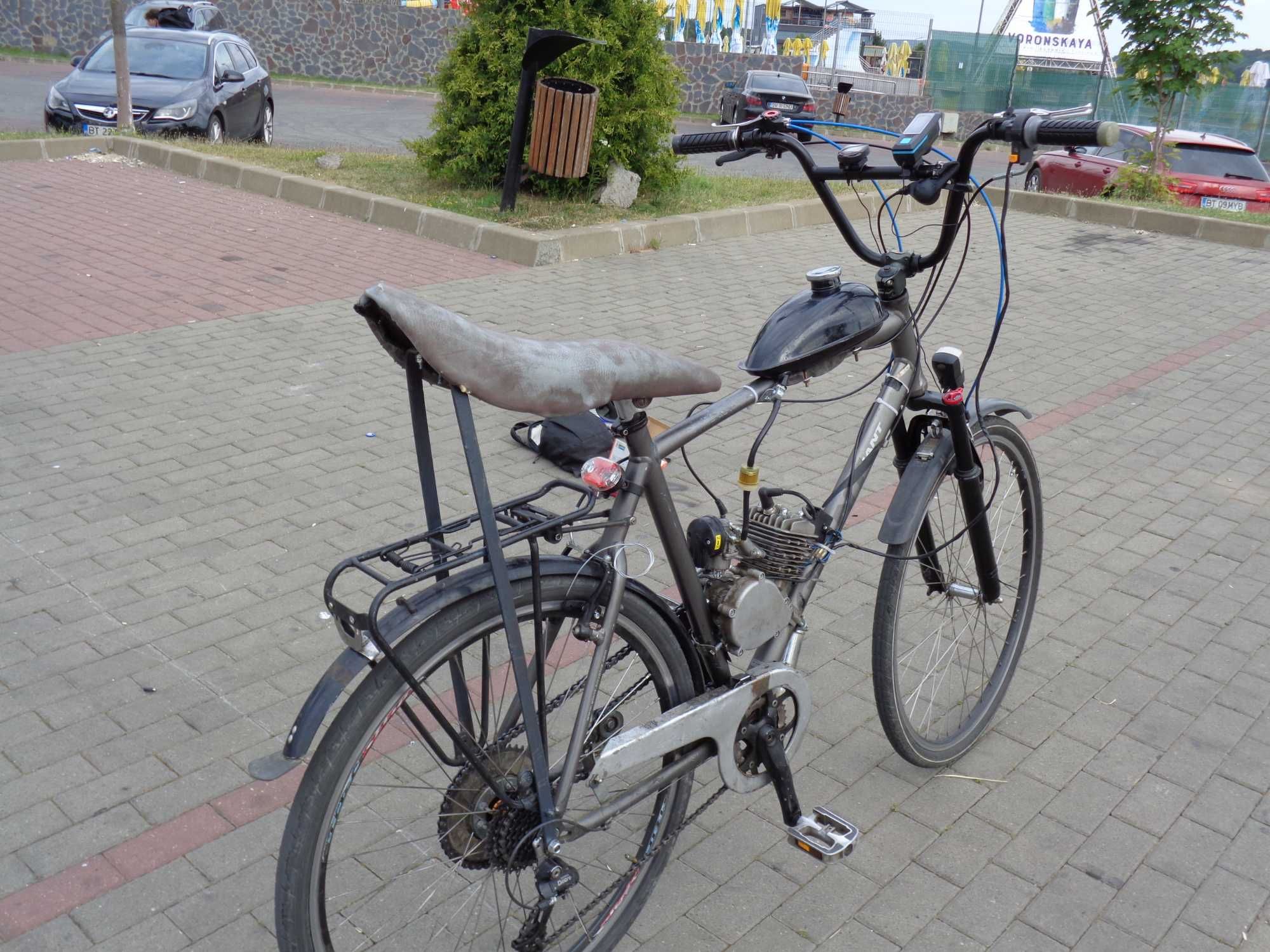 vand bicicleta cu motor 80cc in satre buna