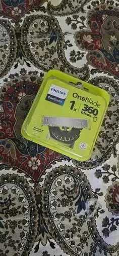 Aparat de ras OneBlade 360 pentru față ,+ 1 rezerva