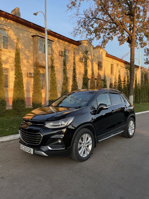 Tracker 1 premier. Продаю свою машину