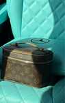 Louis vuitton чанта клъч мини вариант