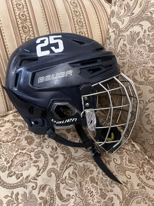 Шлем хоккейный  с маской BAUER RE-AKT 150