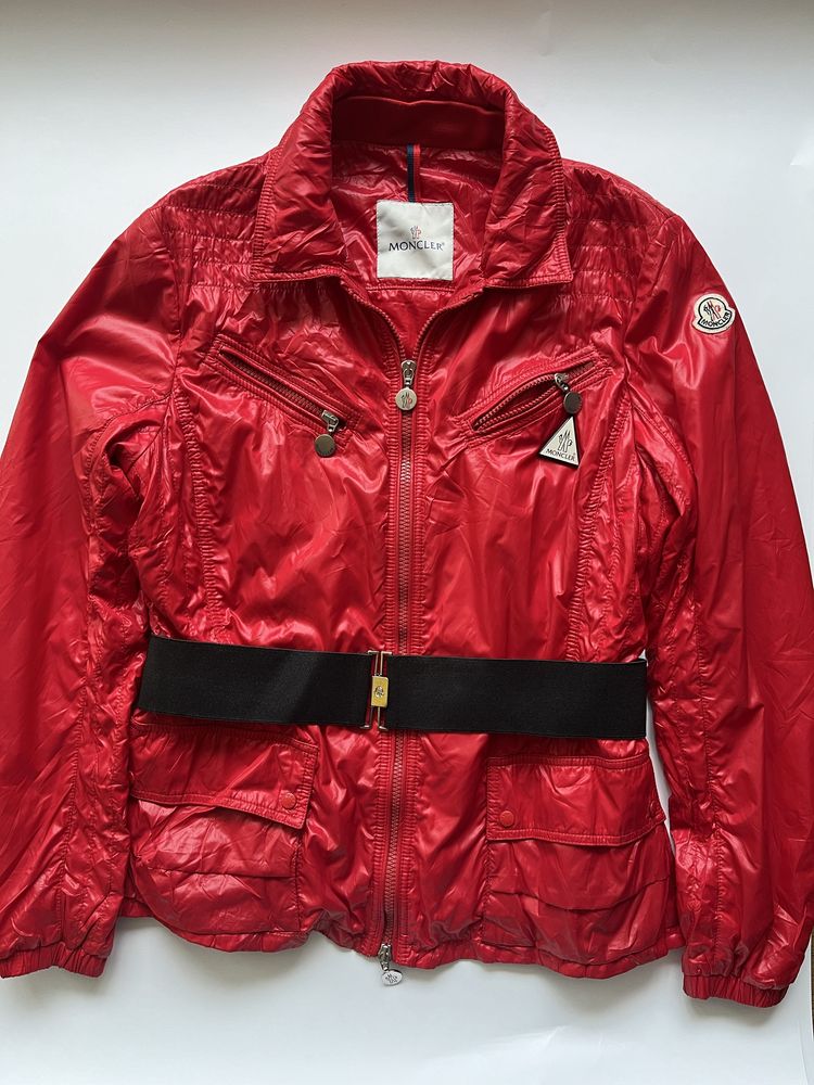 MONCLER : Дамско преходно яке размер 5 или ХЛ / Оригинал